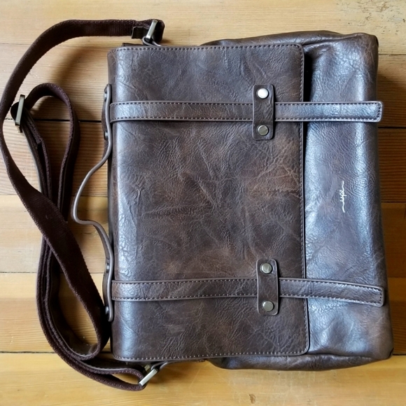 Espe Messenger Bag - Picture 1 of 5